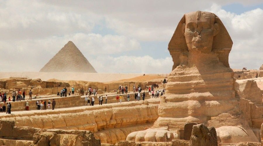 Pyramiden und Sphinx beim Kairo Ausflug ab Hurghada